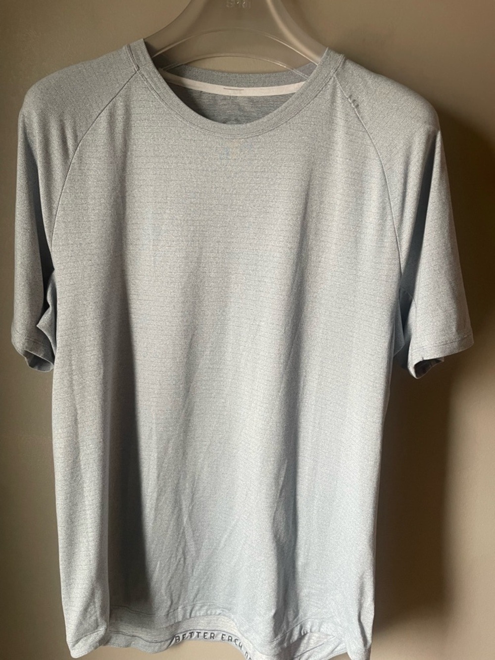 lululemon athletica Men's Light Gray blue Short Sleeve Crew Tee